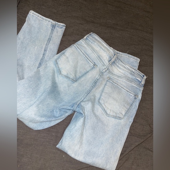 Distressed jeans - Picture 3 of 4